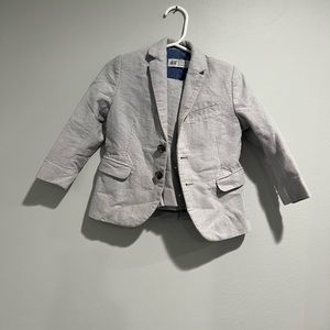 H&M taupe/gray 2 piece suit. Size 1 1/2- 2